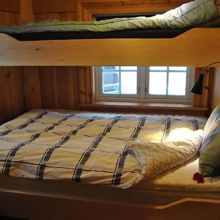 Solehogda 71. Unik Tommerhytte Som Er Handlaget 木屋